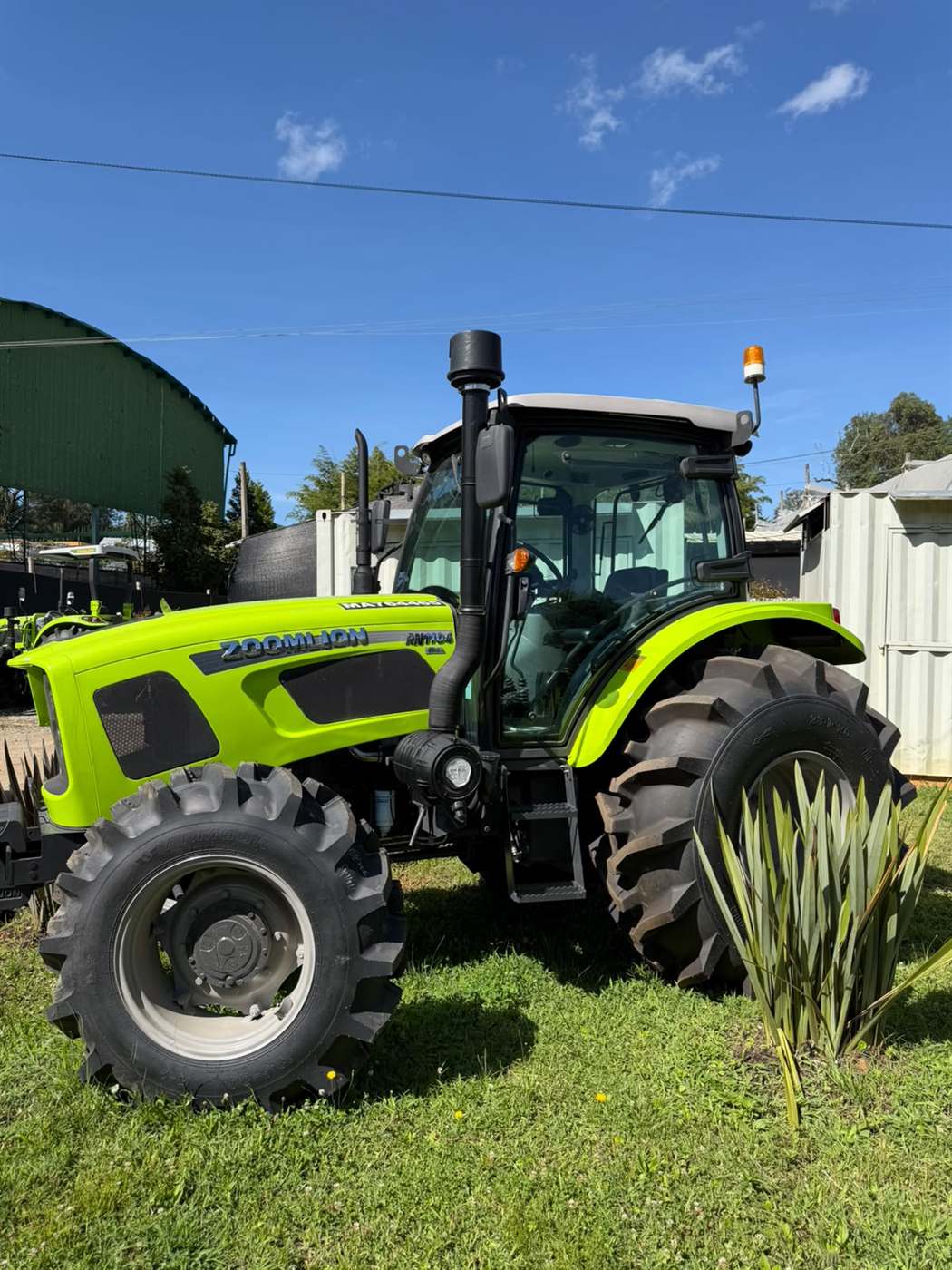 Tractor agrícola Zoomlion RN1104 Pro, modelo 2026, en Oriente antioqueño — en venta en Las Palmas Maquinaria