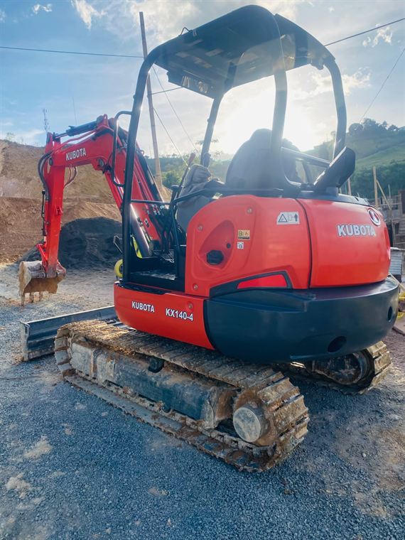 Miniexcavadora Kubota KX040-4, modelo 2018, 5.500 horas, en Caldas, Antioquia — en venta en Las Palmas Maquinaria