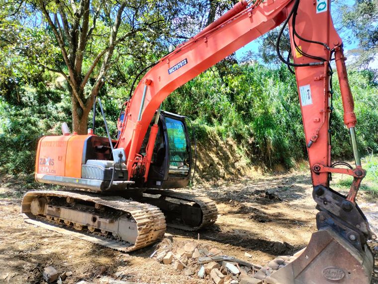 Excavadora Hitachi ZX130LCN-5B, modelo 2014, 10.760 horas, en Medellín, Antioquia — en venta en Las Palmas Maquinaria