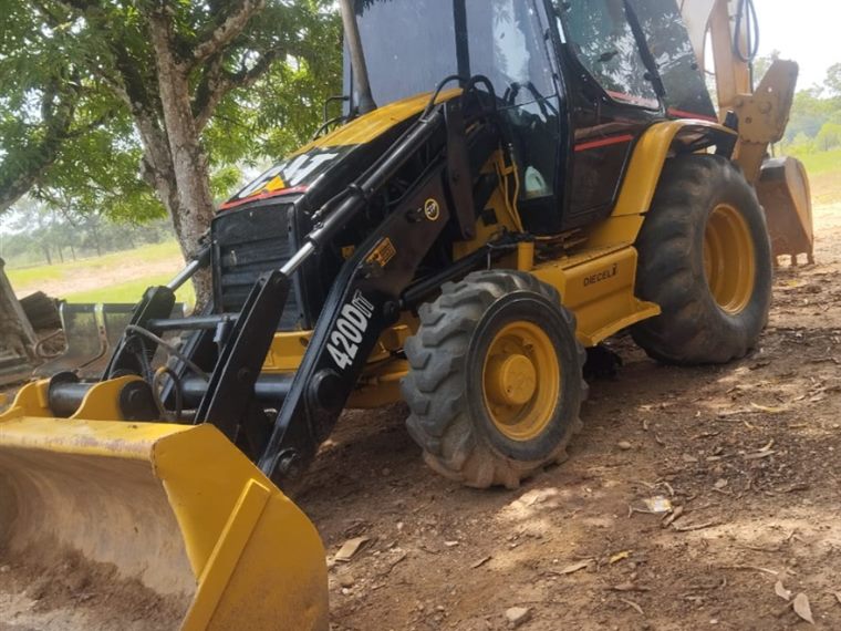 Retroexcavadora Caterpillar 420D IT, modelo 2005, 9.953 horas, en El Bagre, Antioquia — en venta en Las Palmas Maquinaria