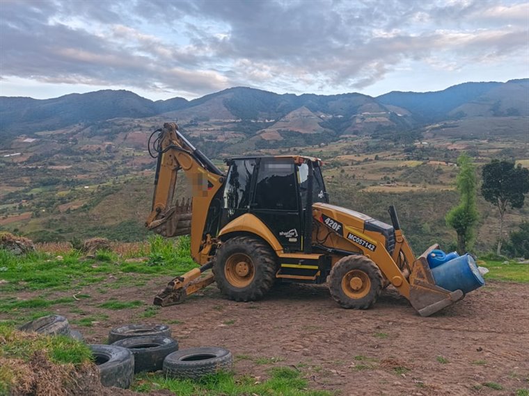 Retroexcavadora Caterpillar 420F, modelo 2014, 9.000 horas, en Málaga, Santander — en venta en Las Palmas Maquinaria