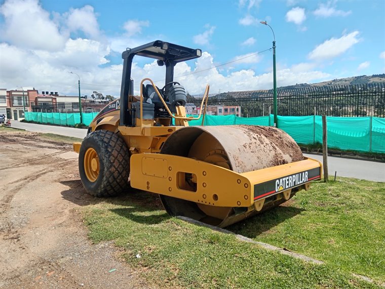 Vibrocompactador Caterpillar CS563E, modelo 2003, 11.500 horas, en Yopal, Casanare — en venta en Las Palmas Maquinaria